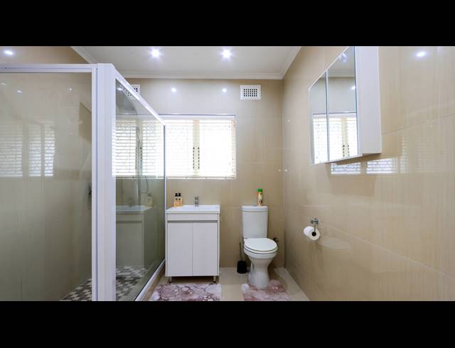 4 BEDROOM FREEHOLD FOR SALE IN HERRWOOD PARK